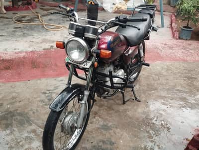 Suzuki gs150 2009 in mint condition