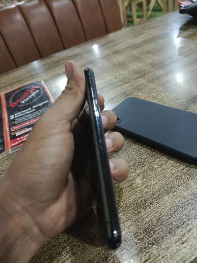 iphone xs pta approved 256 gb only with box