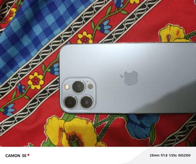 iPhone 13 pro max in a brilliant condition
