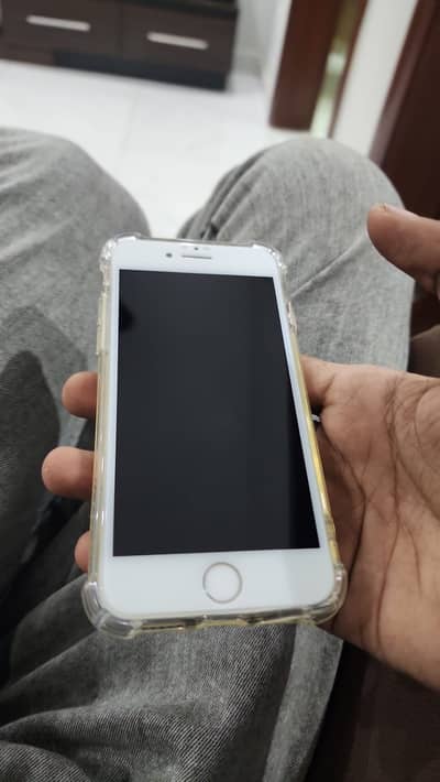 iPhone 7.32GB. Good condition