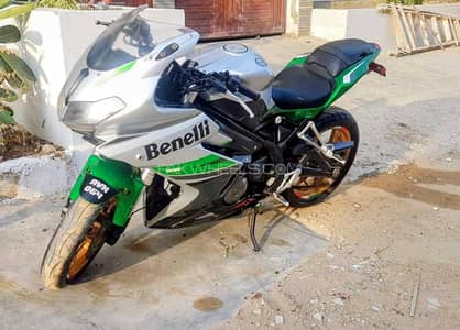 Benelli 302R ABS VARRIENT