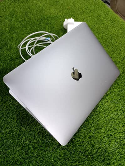 Apple Macbook Pro 2020, Core i7, 13", 16GB RAM, 512GB SSD