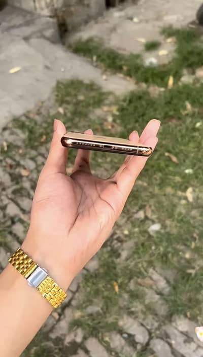 iPhone 11 Pro Max 256GB – Dual Physical SIM Approved