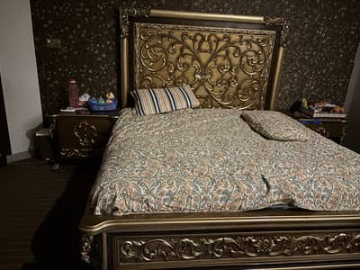 King size bed