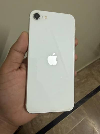 Iphone se 2020 128gb PTA Approved 10/10 condition urgent sale