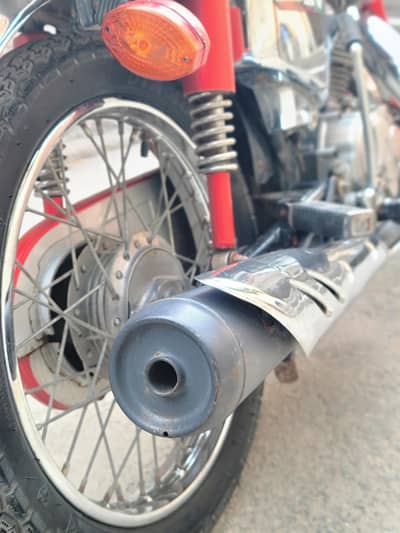 Honda 125 - Used like new condition - Uplift to 2025