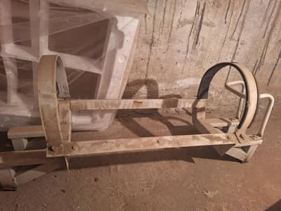 Mehran car gass clander stand.