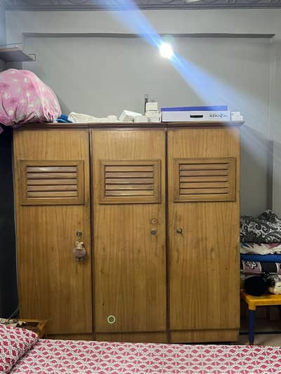 3 door cupboard and 1 dressing table