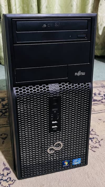 Fujitsu ESPRIMO PC - Intel Core i7-2ndGen, 4GB, 120GB, Black: B