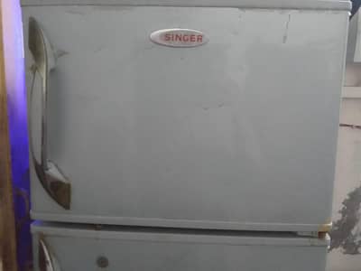 singer 1 door fridge in good conditions