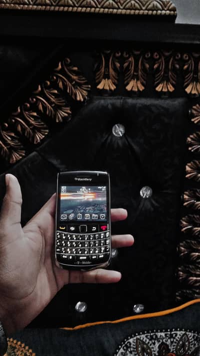 blackberry bold 9700
