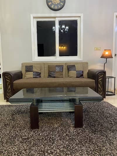 5 seater sofa set with centre table side table and rug