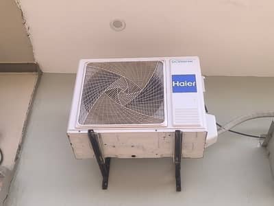 Haier Split Inverter AC (HRSU-19HFAB/013-WHITE-T3) Only 1 season used