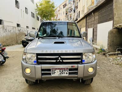 Mitsubishi Mini Pajero 2014 Automatic Genuine condition