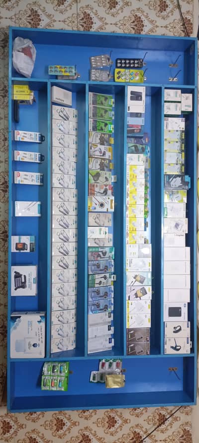 Mobile accessories shop