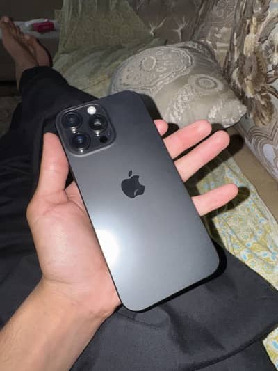 iPhone 16 pro max non pta battery 100%