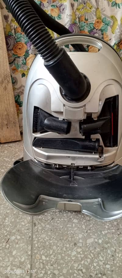 Vacuum cleaner Japan 1800 watt