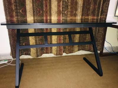 Modern Z-Shape Computer Table with free delivery in RWP/Islamabad.