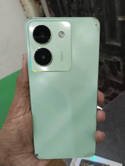 Vivo y27s Ram 8+8 Room 128