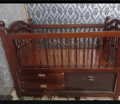 Baby coat bed in best condition. .