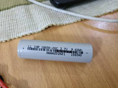 21700 and 18650 Lithium Ion 3.7v 1200 to 5000mah cell