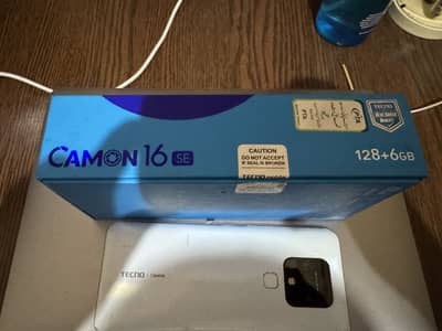 Cammon 16 SE with box and charger