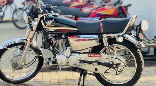 HONDA CG 125 SELF START 2025 MODEL BLACK EDITION 10/10