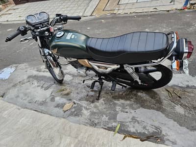 Honda CB 150F 2025