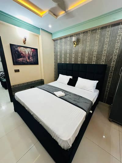 1 BHK furnished Luxury apartment daily basis and weekly