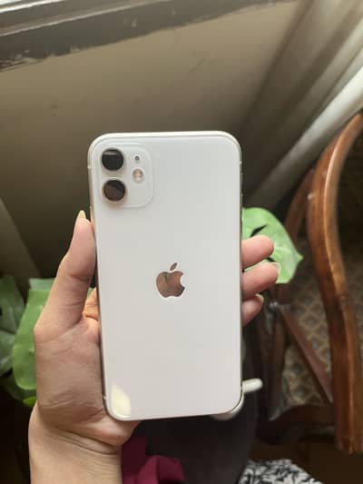 APPLE Iphone 11 / 64gb / Non Pta approved 4 Sim time remaining 10/10