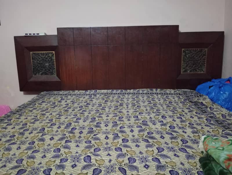 King Size Bed 0