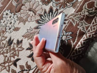 Galaxy Note 10÷ 12/256 single sim approved no dot no shade fresh set