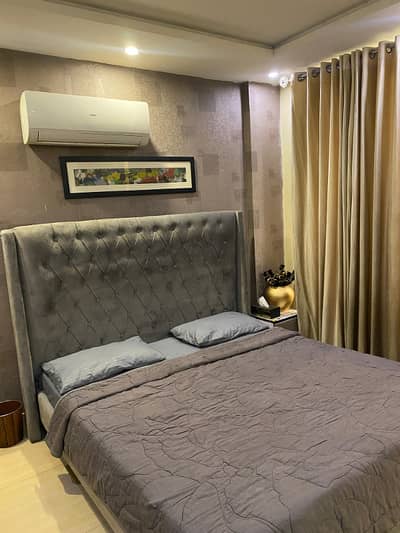 One bedroom VIP apartment for rent for 6to8 hours in bahria town