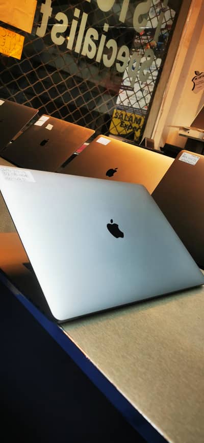 2018/15"i9/32/512/4gb USA import fresh