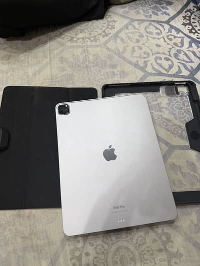 iPad Pro m2 12.9 6th generation