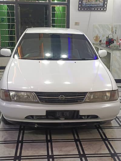 Nissan 98 Automatic in excellent condition