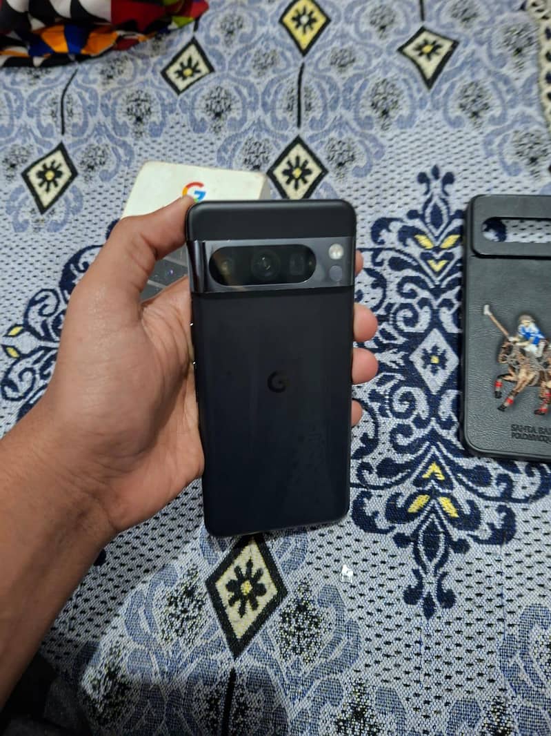 Google pixel 8 pro 0