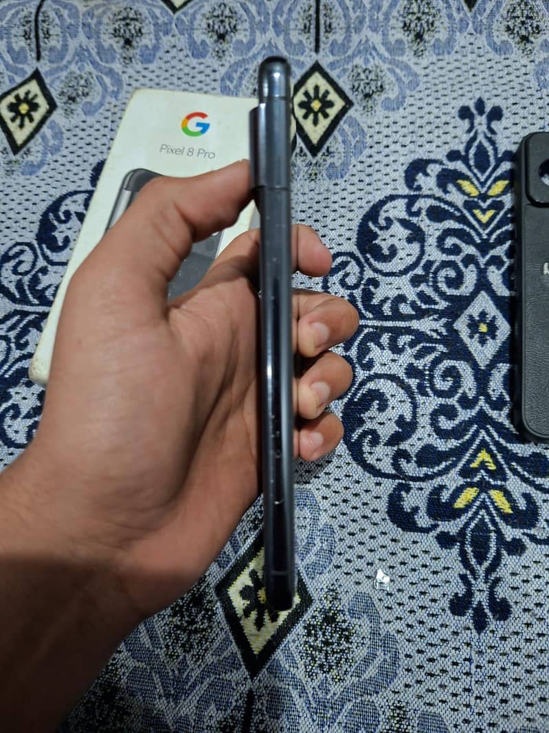 Google pixel 8 pro 4