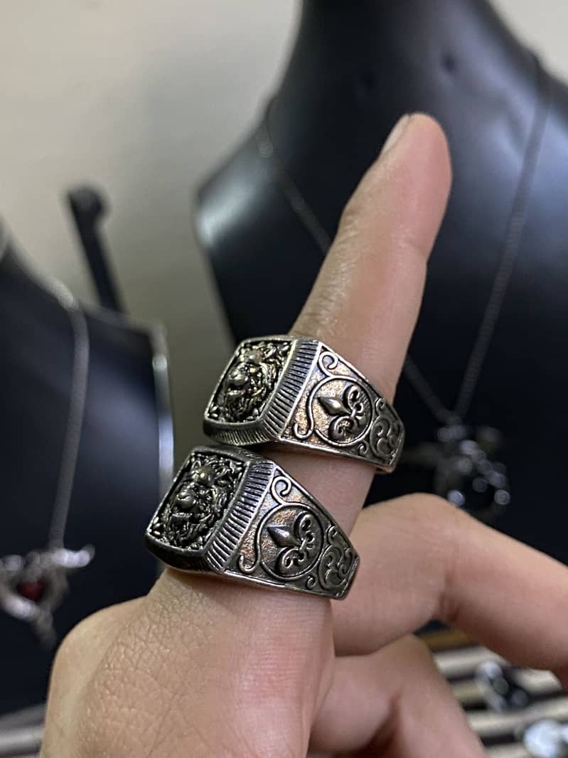 Men Chains imported/unique 14