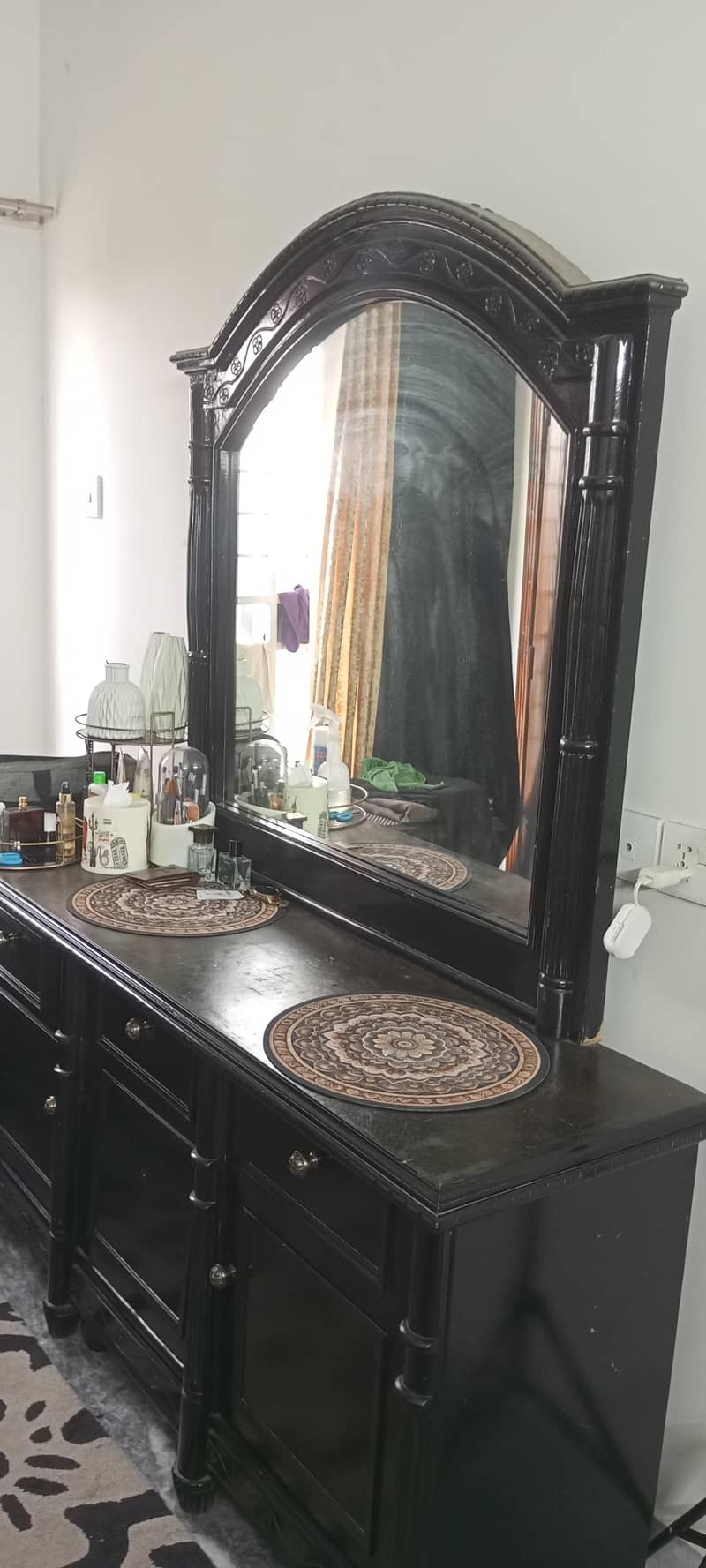 Dressing Table 3