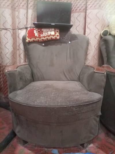 Sofa Set Brown colour condition 8/10