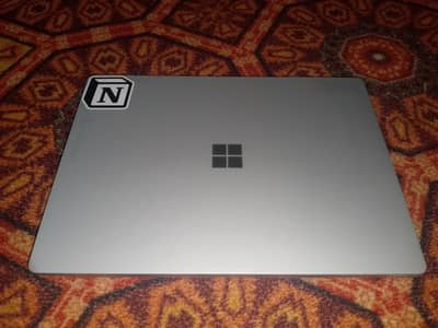 Microsoft Surface Laptop 2