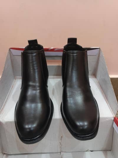 Black Leather Chelsea Boots Brand New