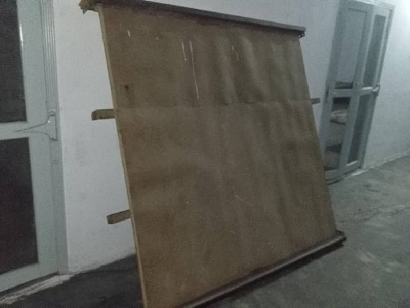 bed + dressing table 2