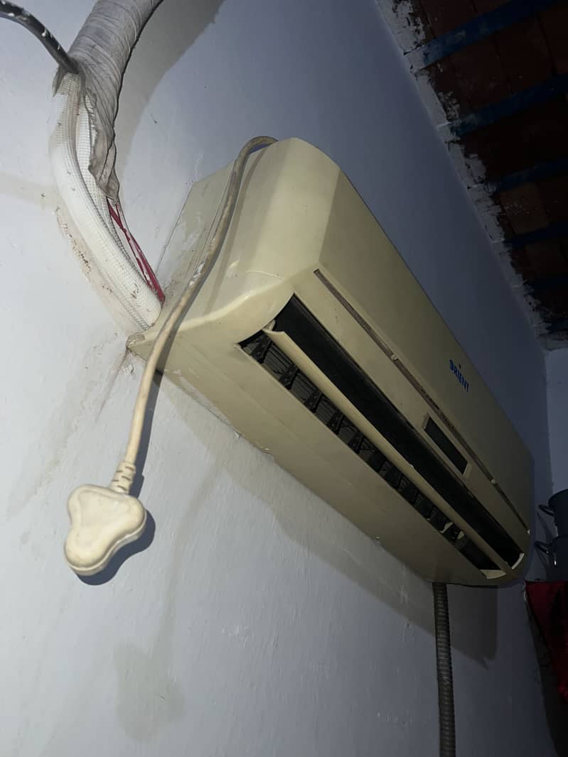 Orient 1 Ton Split Ac 1