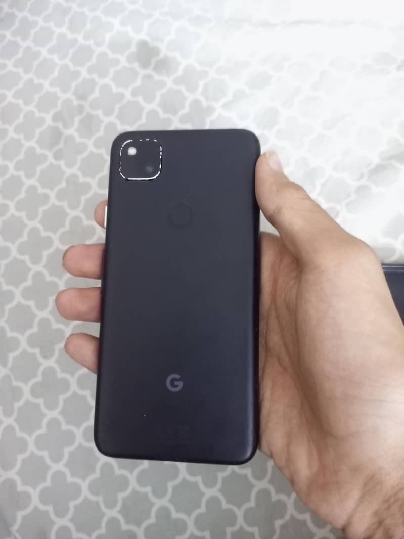 Google pixel 4a 3