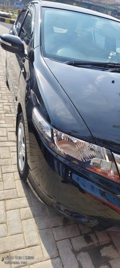 Honda city 1.3 black cloure