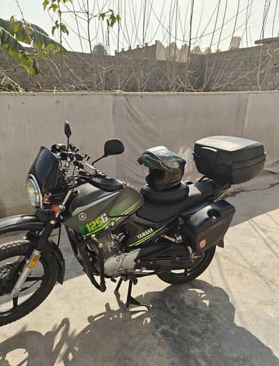 Yamaha ybr g tourist bike