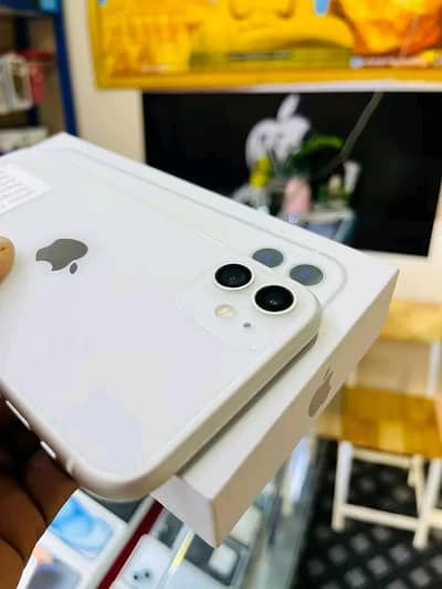 iphone 11 128 GB my WhatsApp 0313========4912=========348
