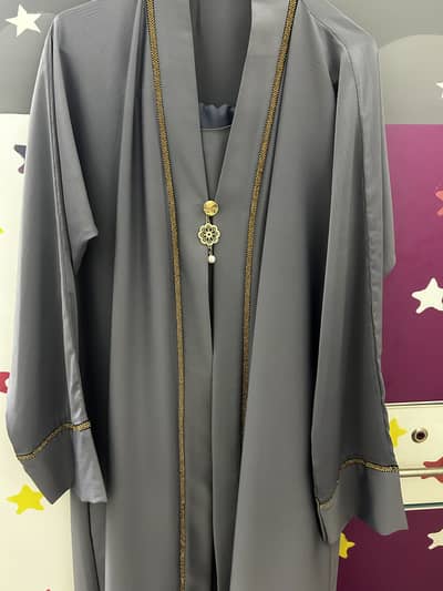 Saudi abaya